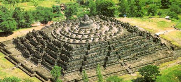 Hasil gambar untuk gambar candi borobudur