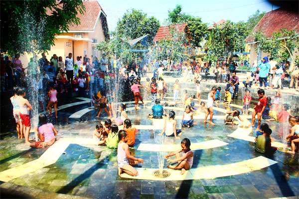 Arena Kolam Taman Pintar - Sumber: - yogyakarta.panduanwisata.id