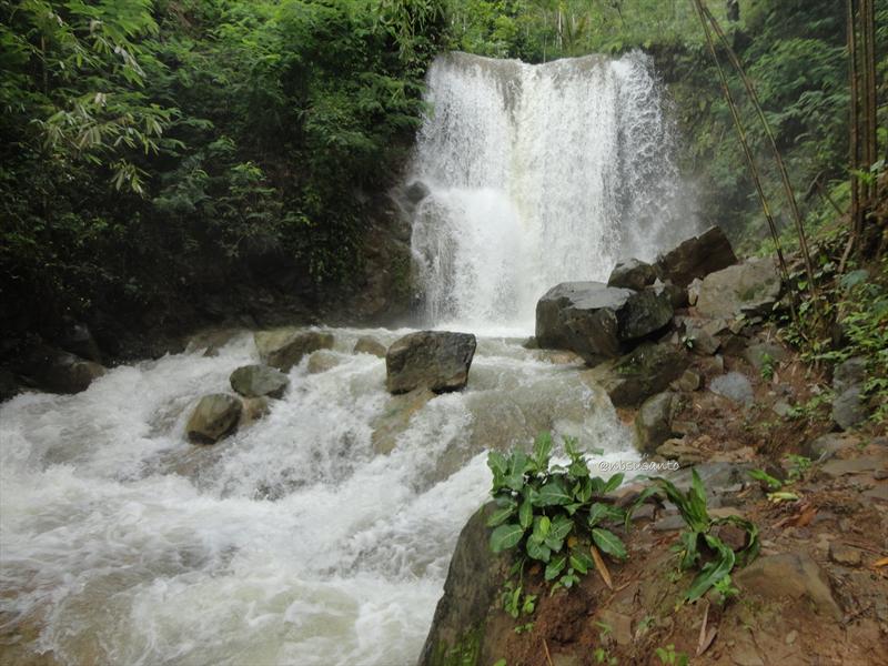 Air Terjun Grojogan Sewu - Sumber: dolanotomotif.com