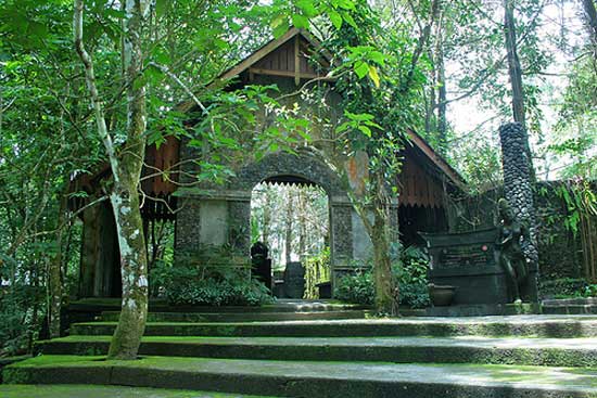 Museum Ullen Sentalu - Sumber: galleryprawirotamanhotel.com