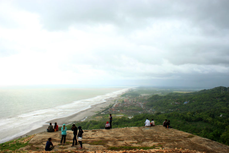 Mengenal Legenda Pantai Parangtritis | 1001malam