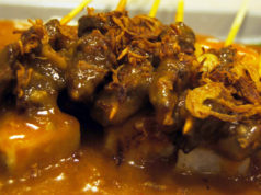 Makanan Khas Padang sate padang