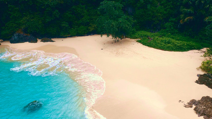 teluk hijau banyuwangi