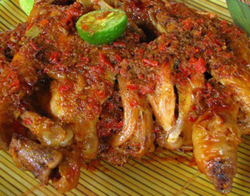 Makanan Khas Bali ayam betutu