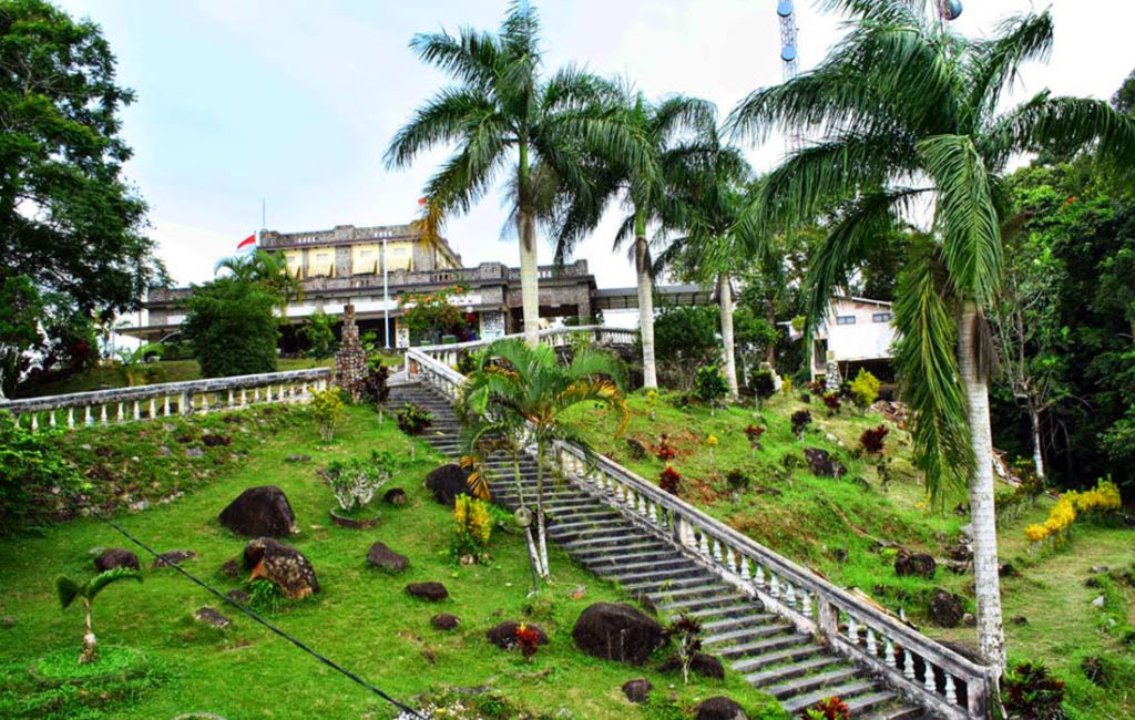 gunung menumbing bangka