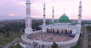 Destinasi Wisata Religi Paling Populer di Riau Masjid-Agung-Islamic-Center
