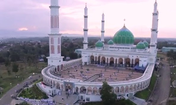 Masjid-Agung-Islamic-Center