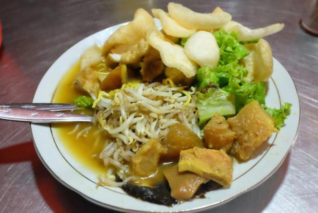 Daftar Makanan Khas Surabaya yang Enak dan Wajib Anda 